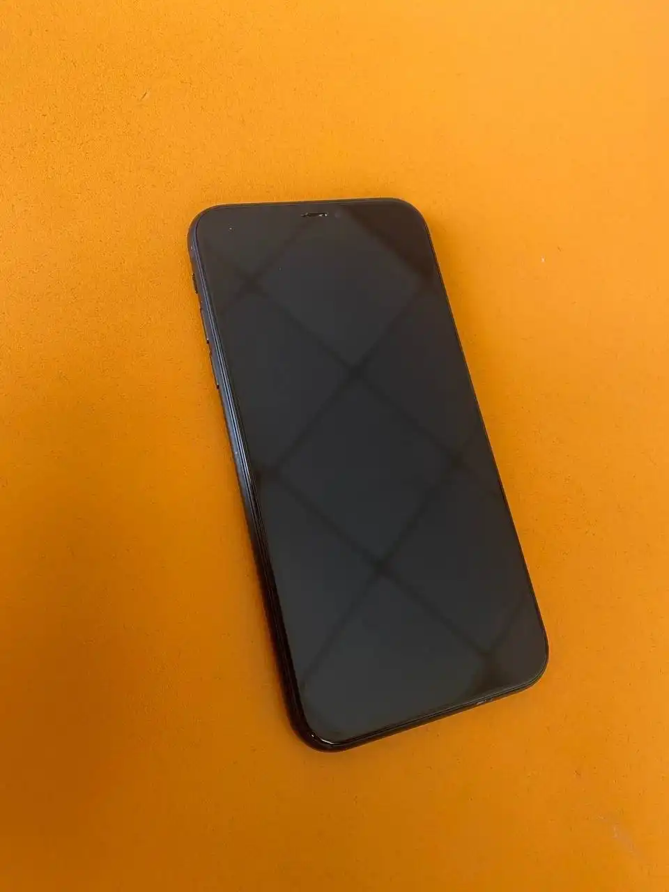 iPhone XR 64GB 80% емкость батареи - Смартфоны (Электроника) в Минусинск