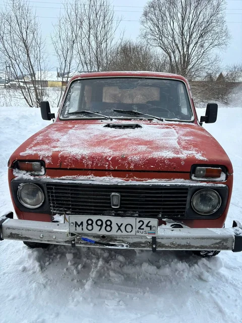 Продажа Нивы с лебедкой и новыми навесными деталями - Внедорожники в Минусинск
