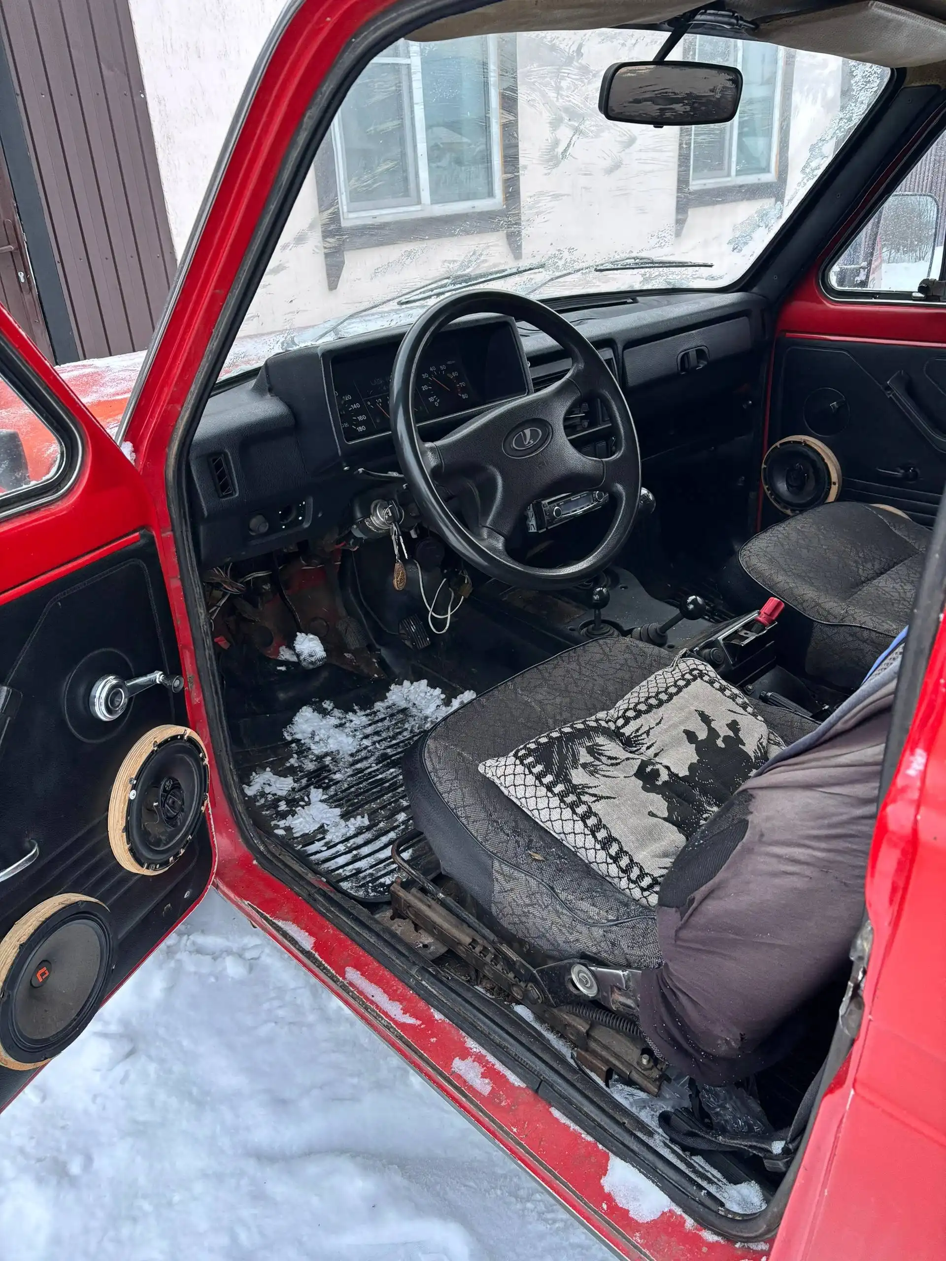 Продажа Нивы с лебедкой и новыми навесными деталями - Внедорожники (Авто) в Минусинск