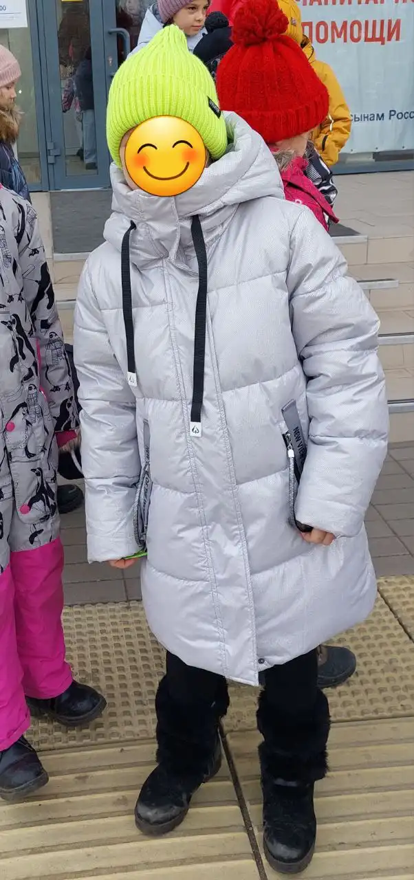 Зимняя куртка с шапкой - Верхняя одежда (Одежда) в Минусинск