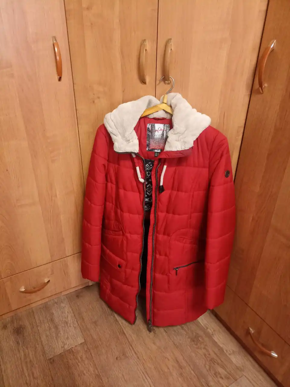 Зимнее пальто с подогревом и шуба мутон размер 46 - Верхняя одежда (Одежда) в Минусинск