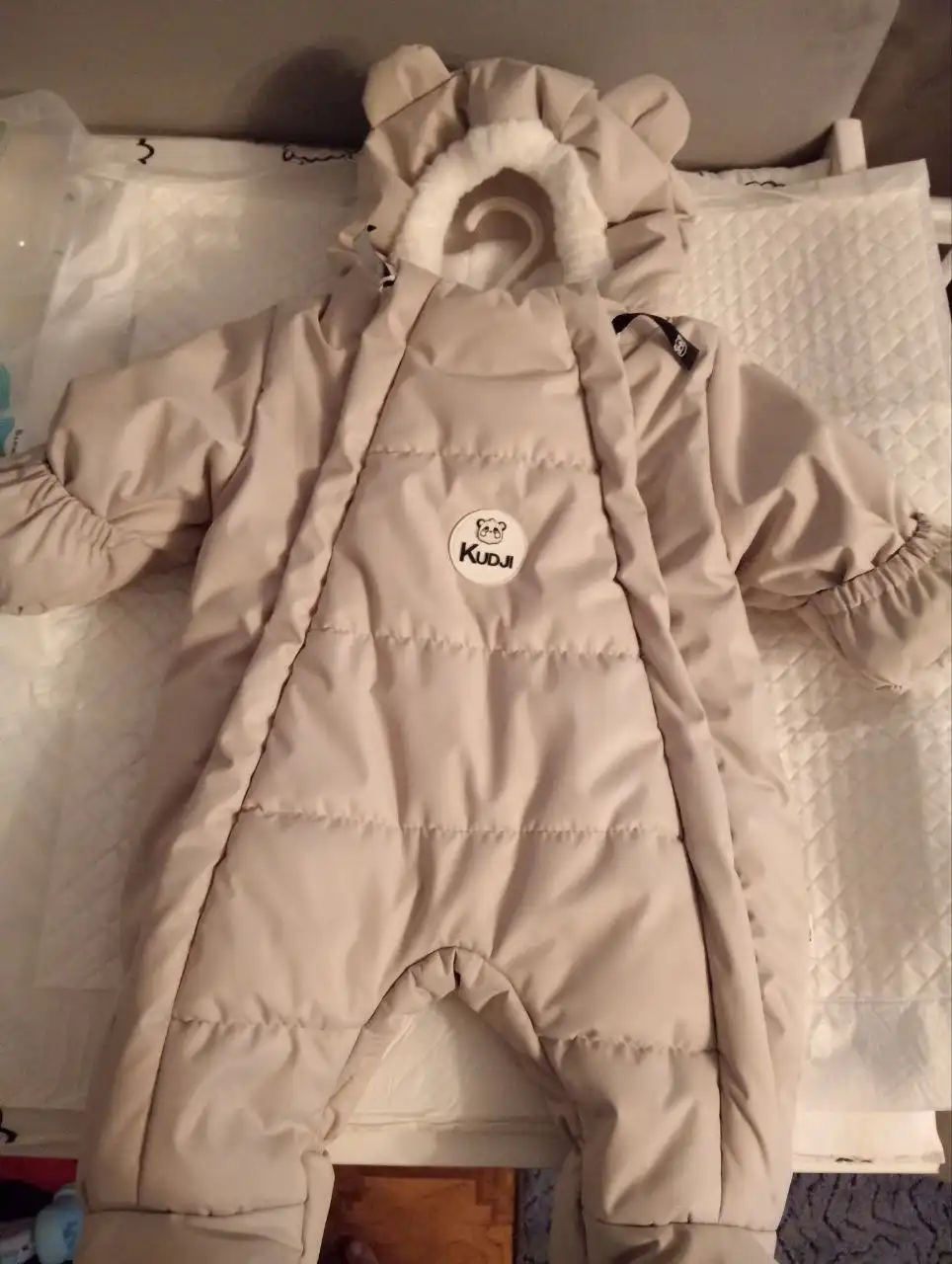 Продам зимний комбинезон для детей - Детская одежда (Товары для детей) в Минусинск