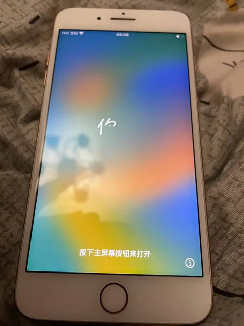 iPhone 8+ с неисправным гнездом зарядки - Смартфоны в Минусинск