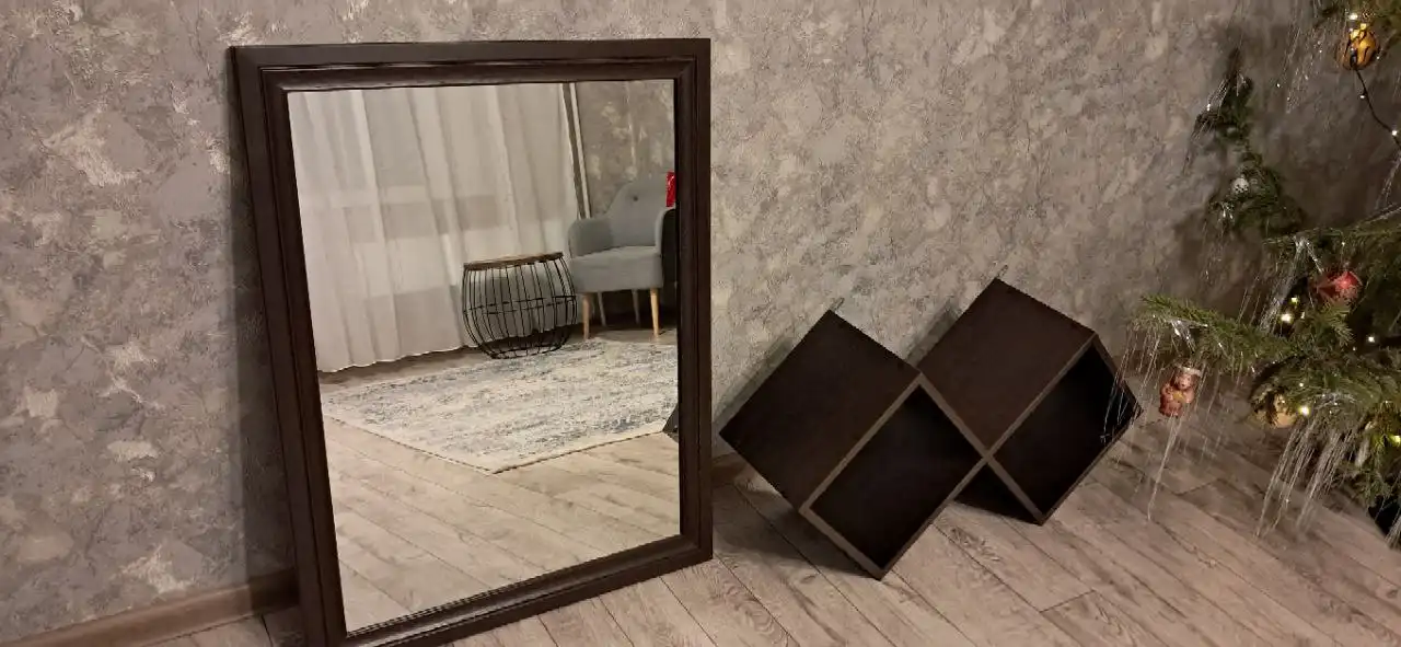 Зеркало с полкой цвет венге - Мебель (Барахолка) в Минусинск