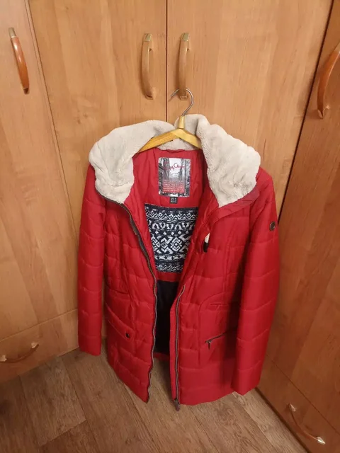 Зимнее пальто с подогревом и шуба мутон - Мужская и женская одежда и обувь в Минусинск