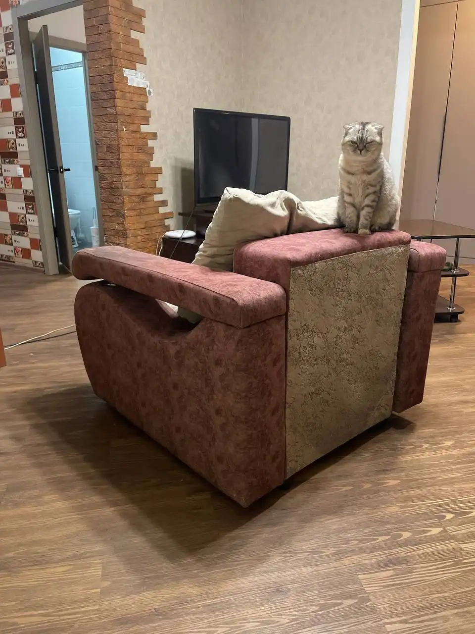 Кресло, отдам бесплатно - Барахолка в Минусинск