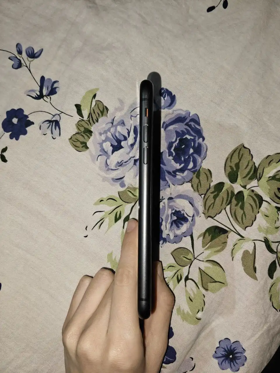 Смартфон iPhone 11 на 64гб с аккумулятором 71% - Смартфоны (Электроника) в Минусинск