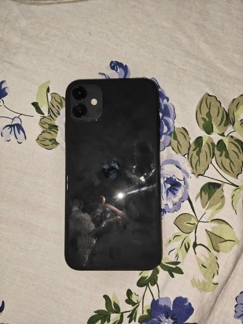 Смартфон iPhone 11 на 64гб с аккумулятором 71% - Смартфоны (Электроника) в Минусинск