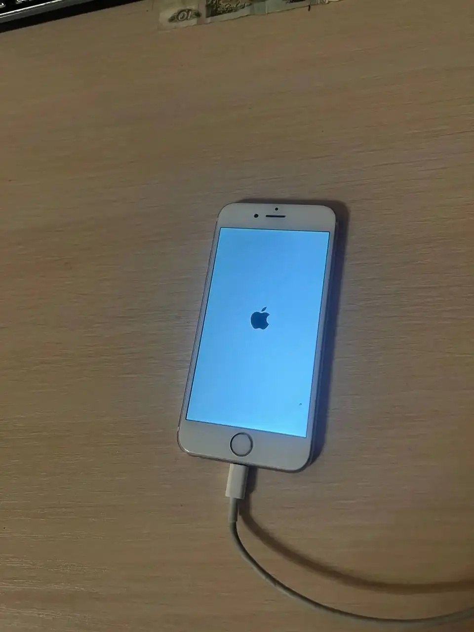 Продажа Айфонов 7 и 6 - Смартфоны (Электроника) в Абакан