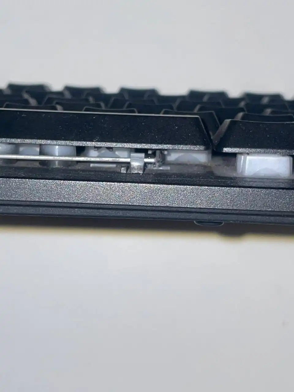 Игровая клавиатура SVEN KB-G8000 с подсветкой - Компьютерная периферия (Электроника) в Минусинск