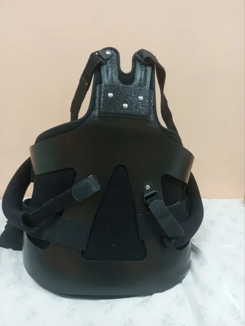 Продажа мужского карсета б/у для позвоночника - Парики и накладные волосы в Минусинск