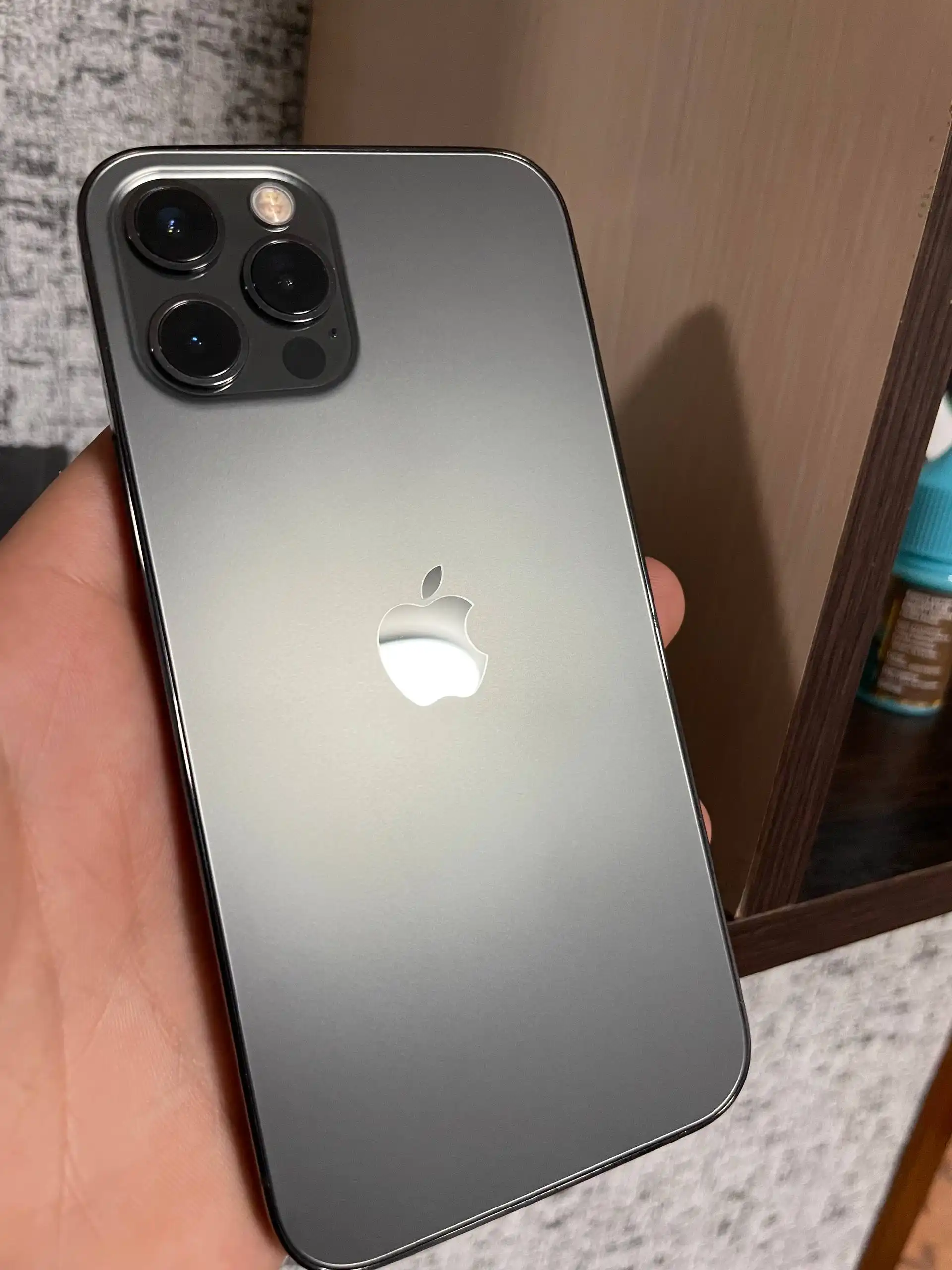 Продам iPhone 12 Pro 512 ГБ в идеальном состоянии - Смартфоны и телефоны (Электроника) в Минусинск