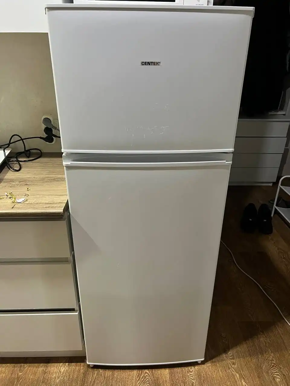 Продам холодильник Centek в идеальном состоянии - Холодильники (Для дома и дачи) в Абакан