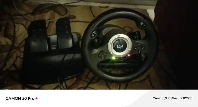 Продам игровой руль с педалями - Электроника в Минусинск