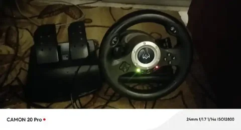 Продам игровой руль с педалями - Электроника в Минусинск