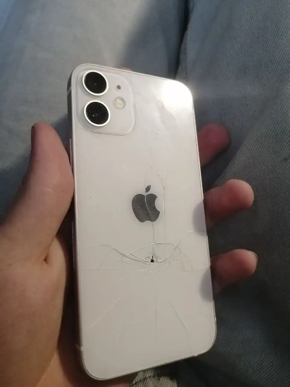 Обмен iPhone без сим-лотка - Смартфоны (Электроника) в Минусинск