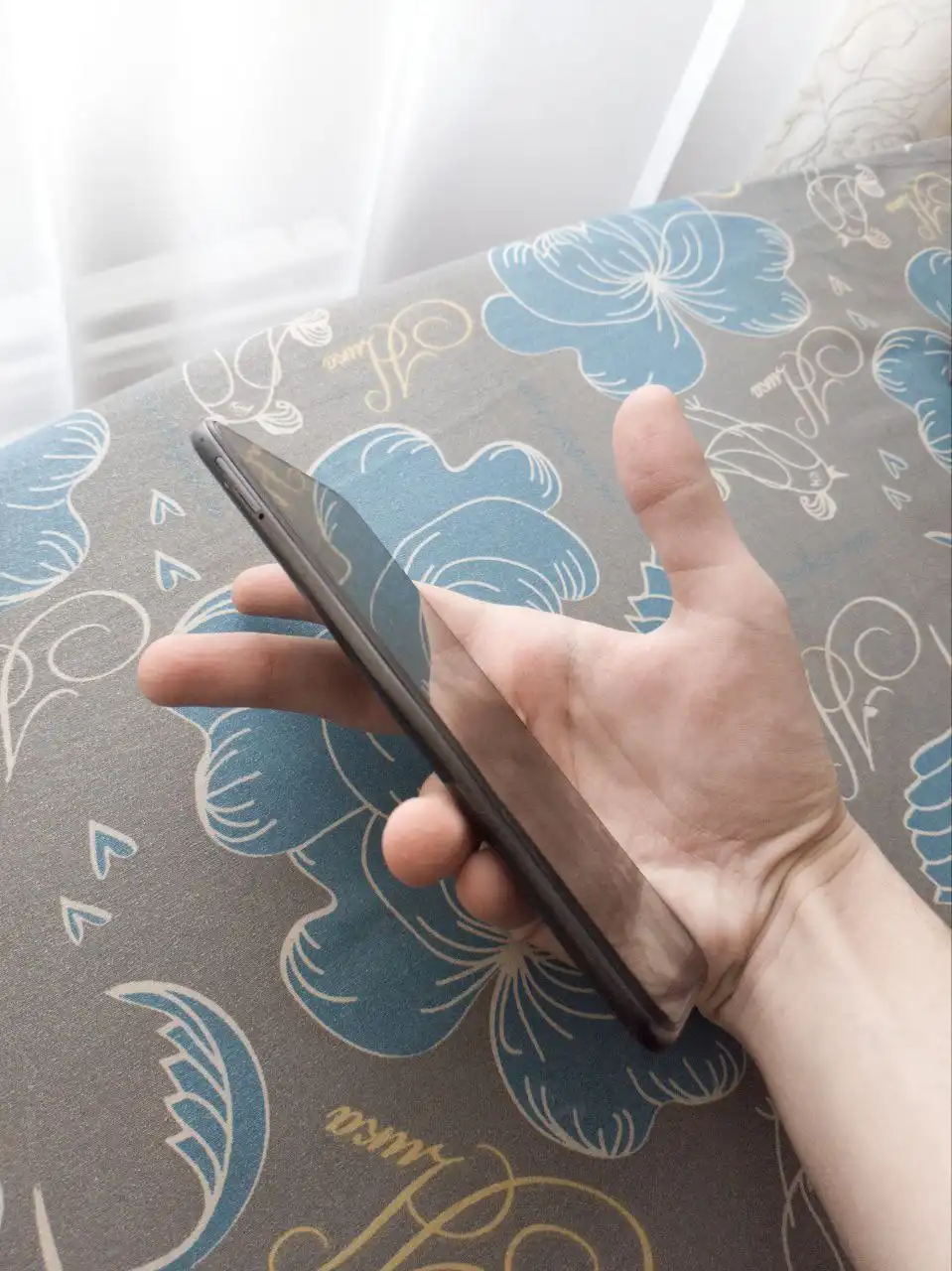 Redmi Note 10s 6/128 с трещиной на крышке - Смартфоны (Электроника) в Минусинск