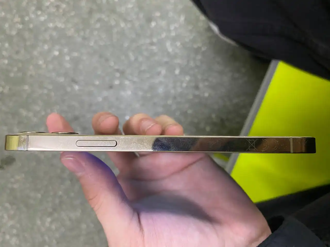 Продам iPhone 12 Pro 128 ГБ и планшет Lenovo - Смартфоны и планшеты (Электроника) в Минусинск