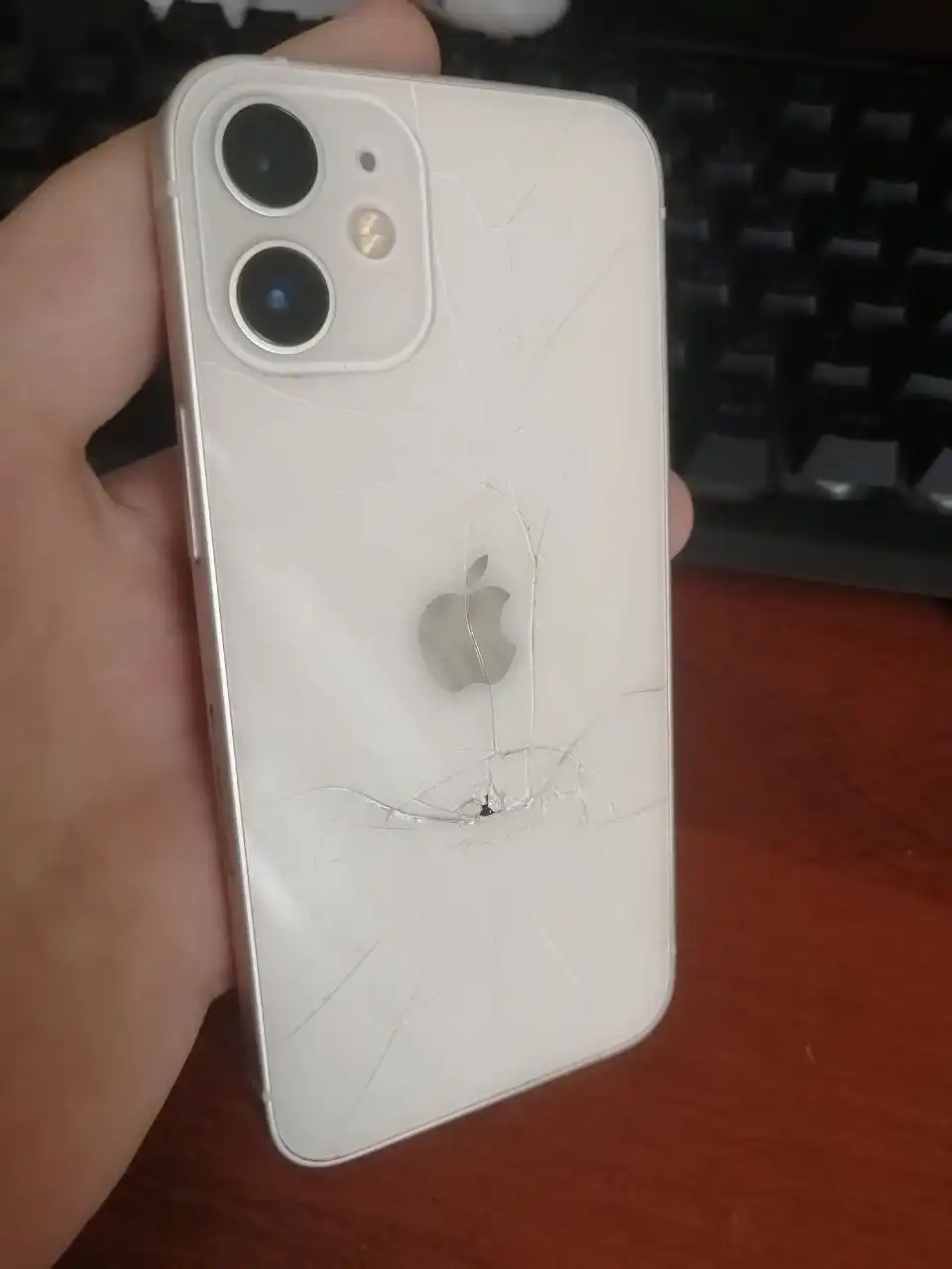 Обмен iPhone на другой iPhone - Смартфоны (Электроника) в Минусинск