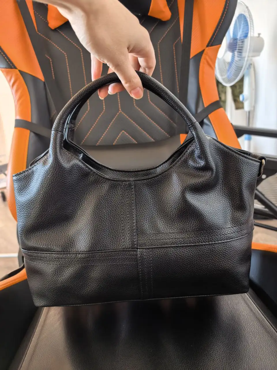 Новая женская сумочка идеального размера - Сумки (Одежда) в Минусинск