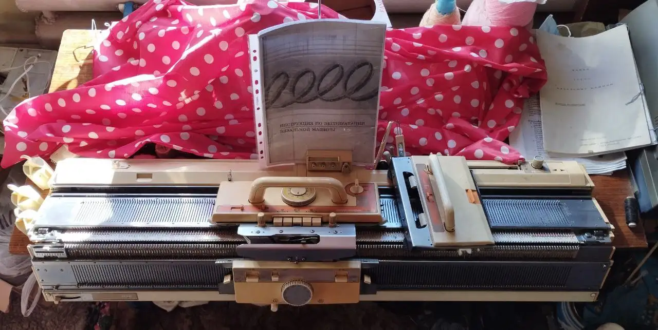 Вязальная машина Simak-brother KH-860 б/у - Барахолка в Минусинск