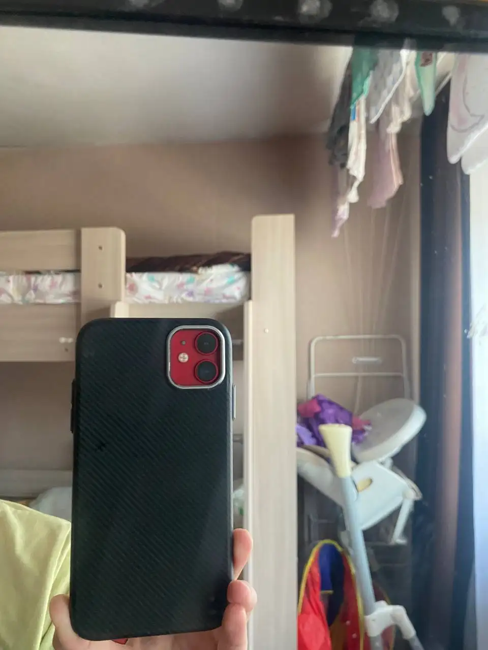 Обмен iPhone 11 на более новую модель с доплатой - Смартфоны (Электроника) в Минусинск