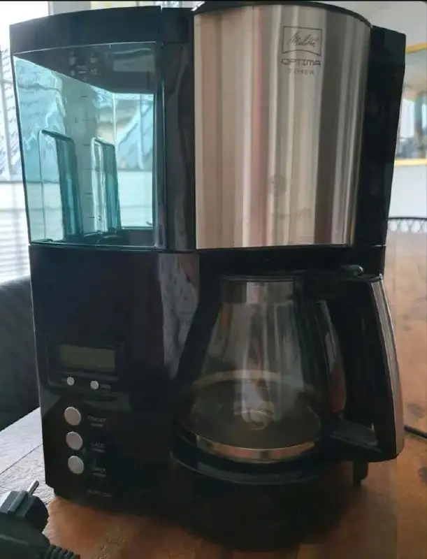 Кофемашина даром в хорошем состоянии - Электроника (Барахолка) в Минусинск