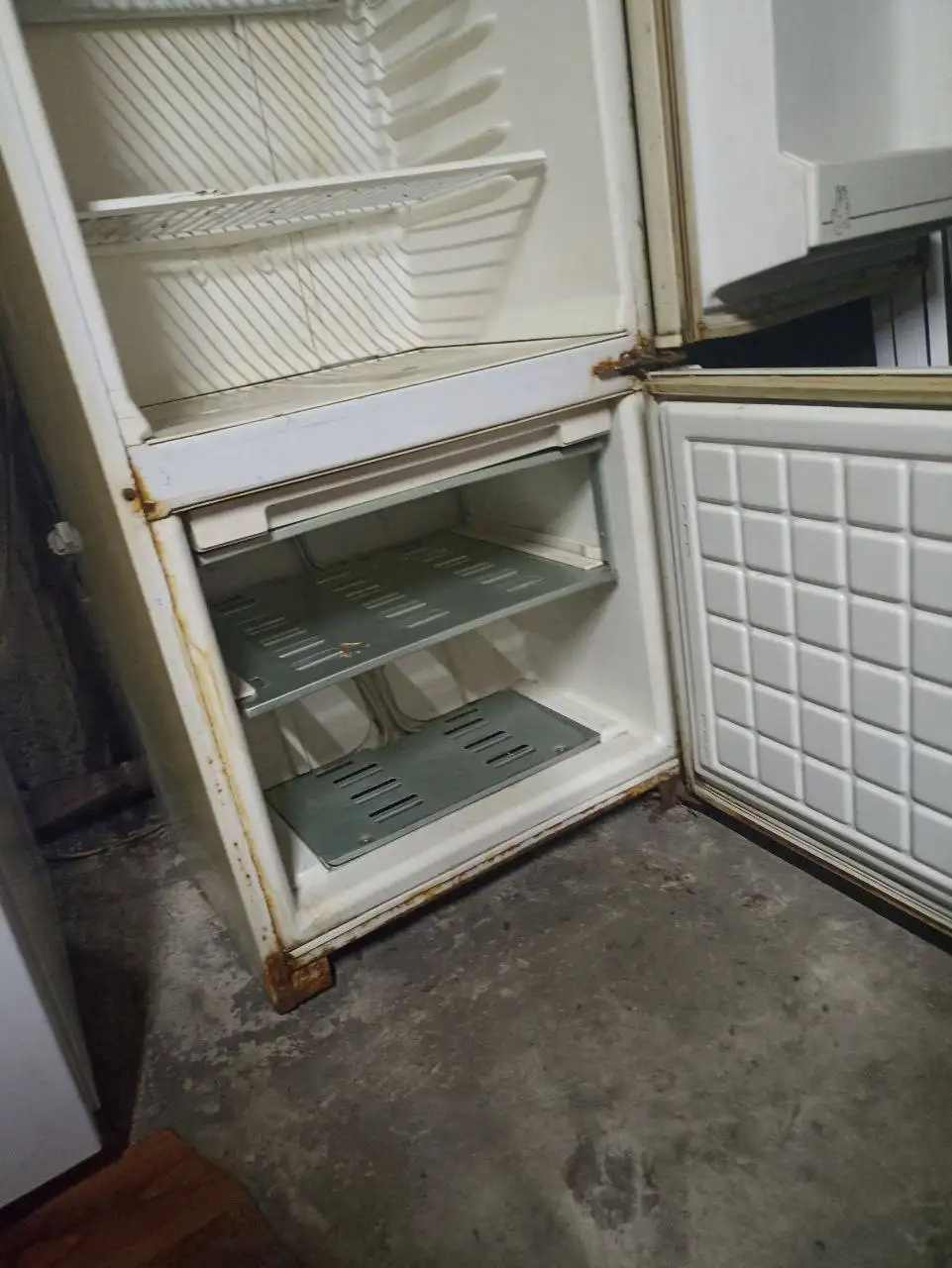 Продам рабочий товар с самовывозом - Барахолка в Минусинск