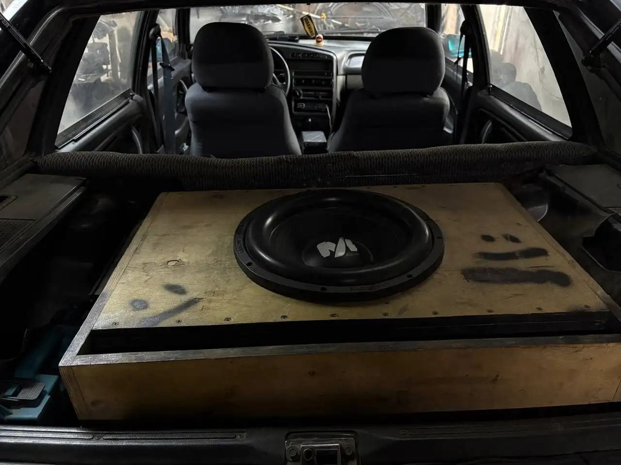 Продам саб Machete Sport 15 и усилитель Kix 600wx1 - Аудиотехника (Электроника) в Минусинск