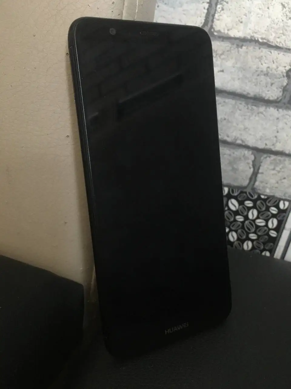 Задняя крышка с царапинами - Барахолка в Минусинск