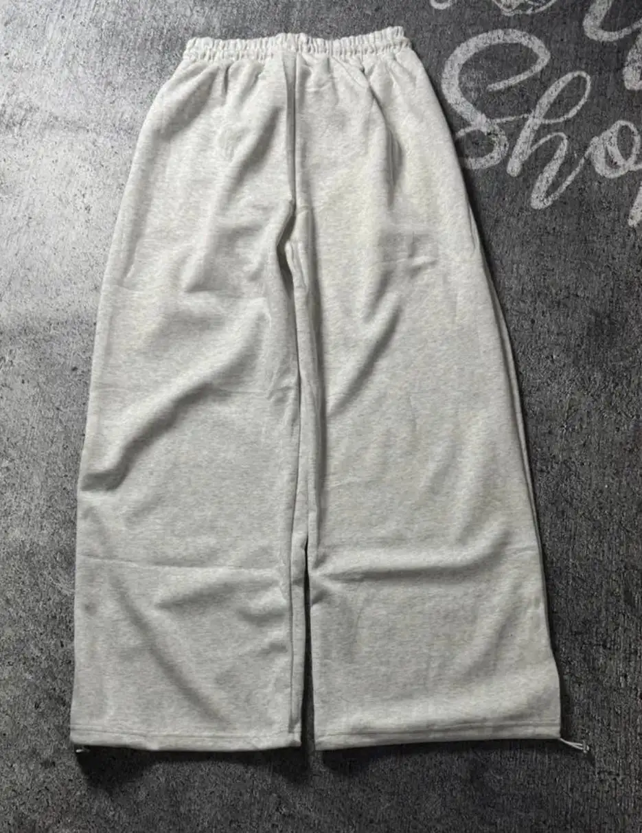 Широкие спортивные штаны M/L/XL черный и серый - Спортивная одежда (Одежда) в Минусинск