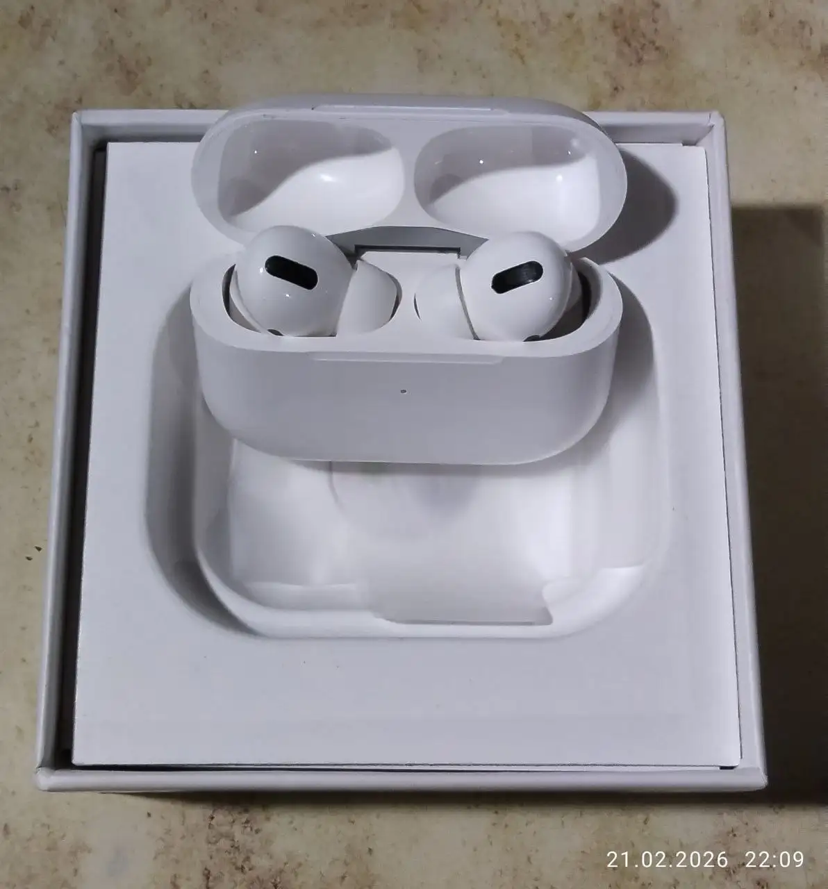 Почти новые наушники - Аудиотехника (Электроника) в Минусинск