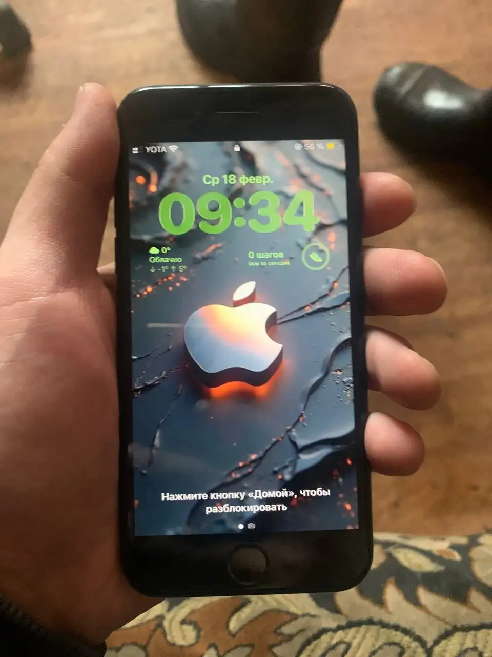 Продам или обмен iPhone SE 64 ГБ - Смартфоны (Электроника) в Абакан