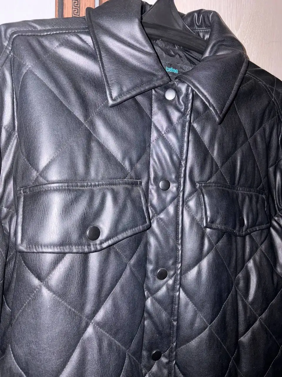 Продам кожаную куртку Befree - Верхняя одежда (Одежда) в Минусинск