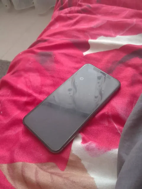 Обмен iPhone X 256 ГБ с камерой 4K/60fps - Смартфоны в Минусинск