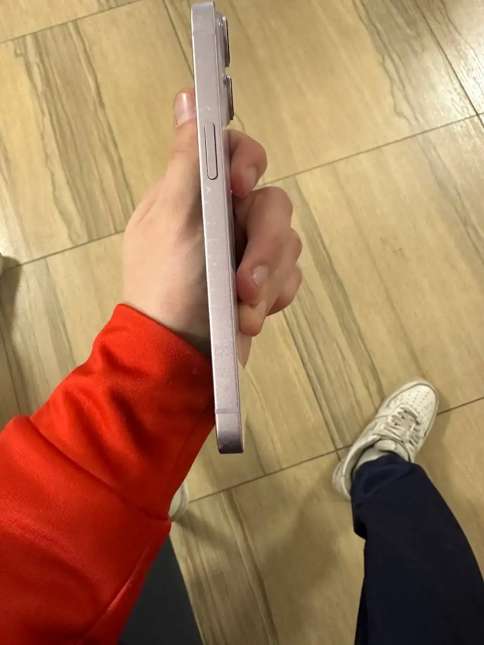 Обмен iPhone 14 с доплатой на более новые модели - Смартфоны (Электроника) в Минусинск