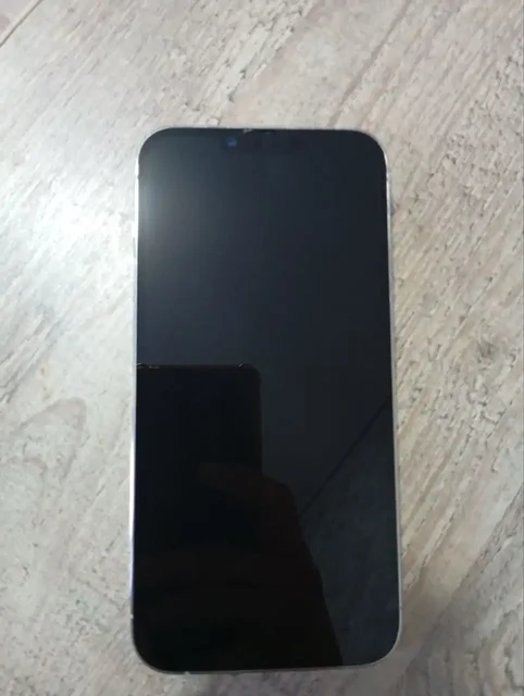 Продам iPhone 13 Pro Max с дефектами - Смартфоны в Минусинск
