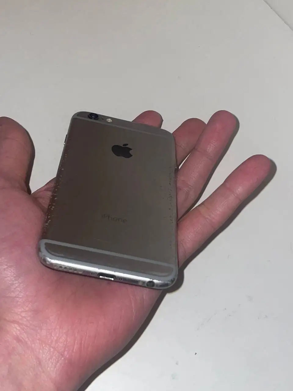 Продажа iPhone 6 64GB Космический серый с iCloud блокировкой - Смартфоны (Электроника) в Минусинск