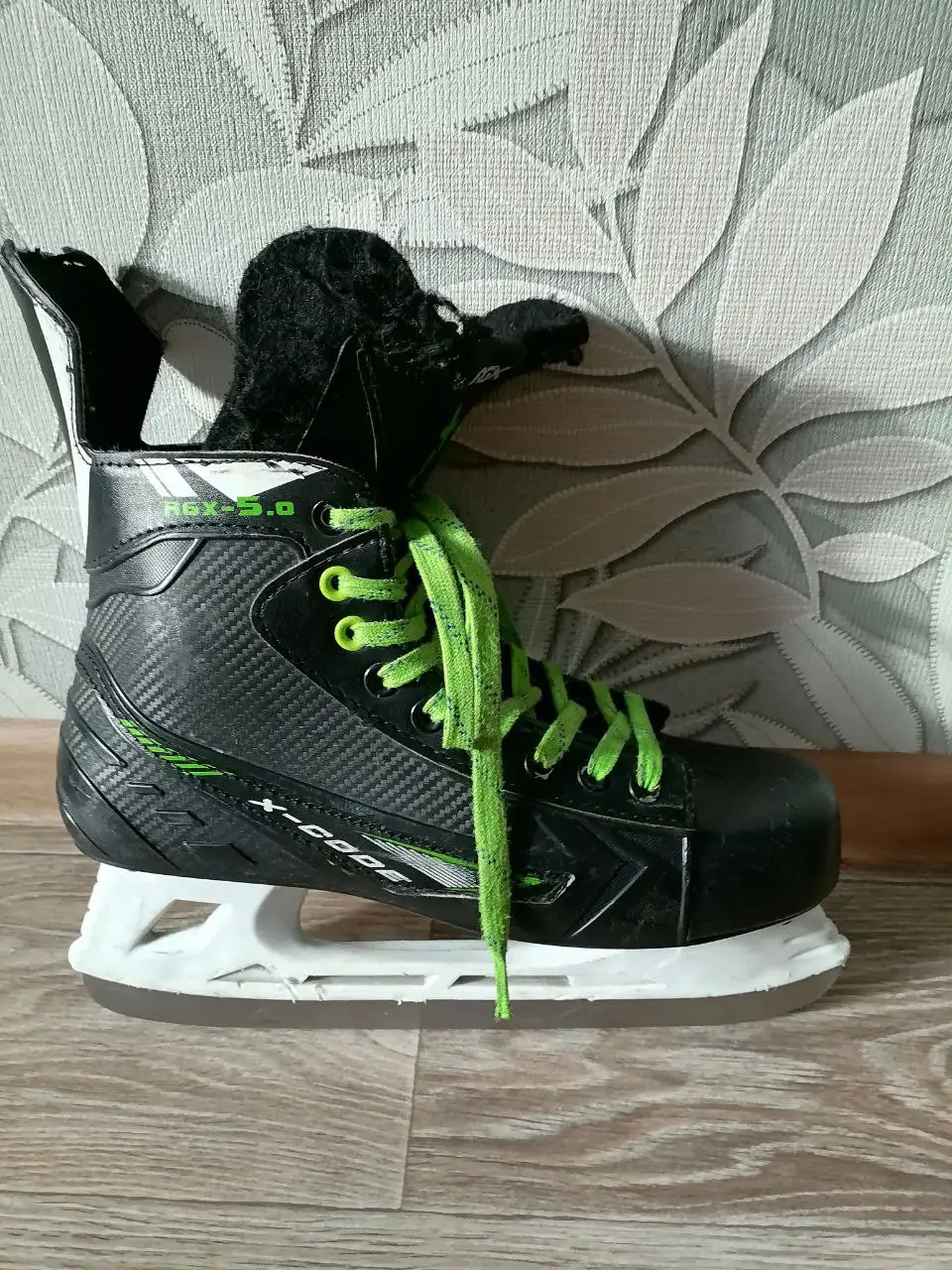 Продам коньки 43 размер - Коньки (Хобби и отдых) в Минусинск