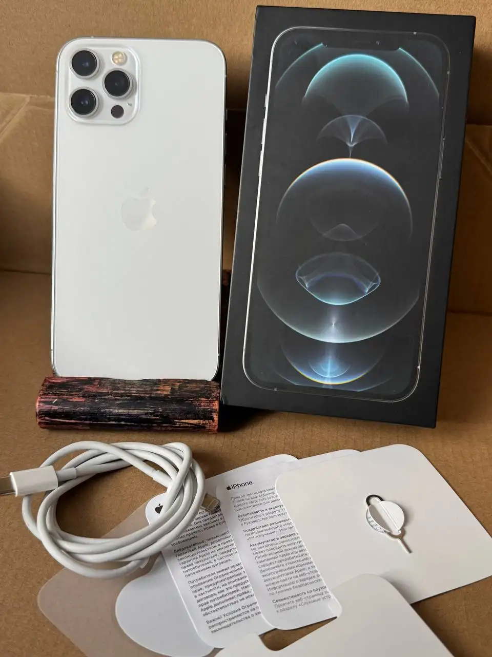 Продажа iPhone 12 Pro Max, iPhone 12 Pro, iPhone 11 - Смартфоны (Электроника) в Минусинск