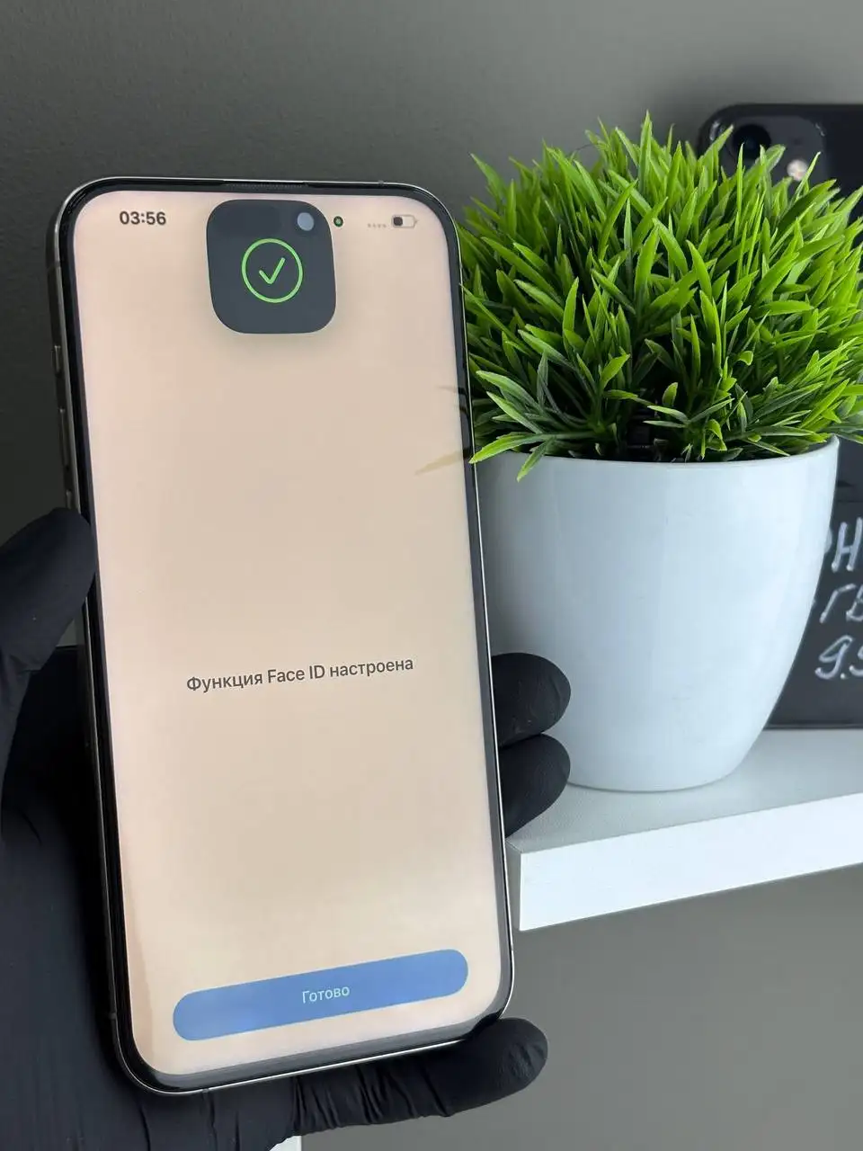 iPhone 15 Pro Max 256gb с неработающим фонариком - Смартфоны (Электроника) в Минусинск