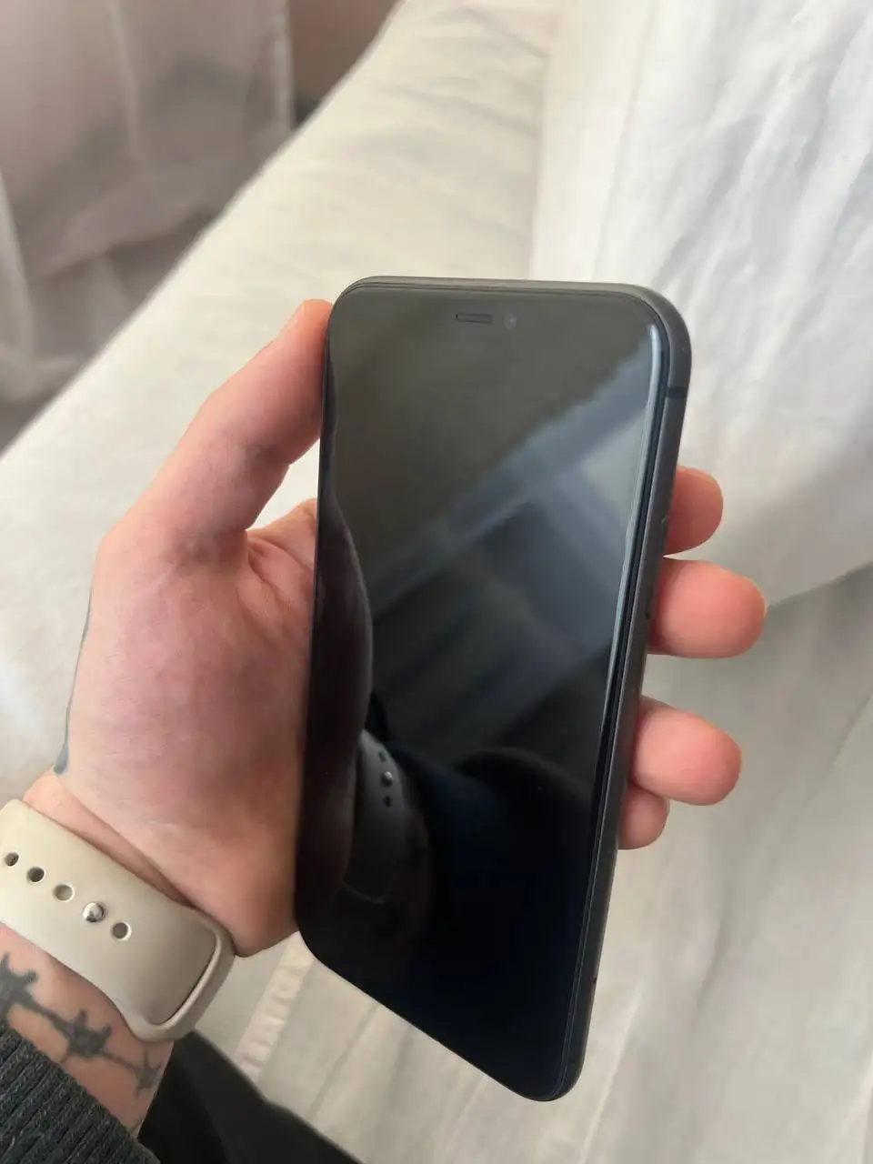 Обмен iPhone 11 128ГБ на более новую модель - Смартфоны (Электроника) в Минусинск