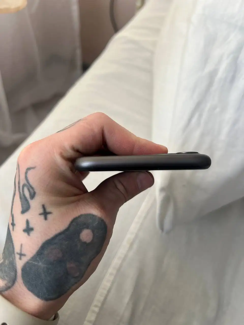 Обмен iPhone 11 128ГБ на более новую модель - Смартфоны (Электроника) в Минусинск