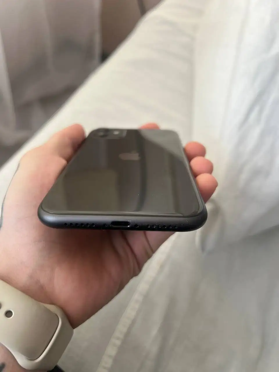 Обмен iPhone 11 128ГБ на более новую модель - Смартфоны (Электроника) в Минусинск