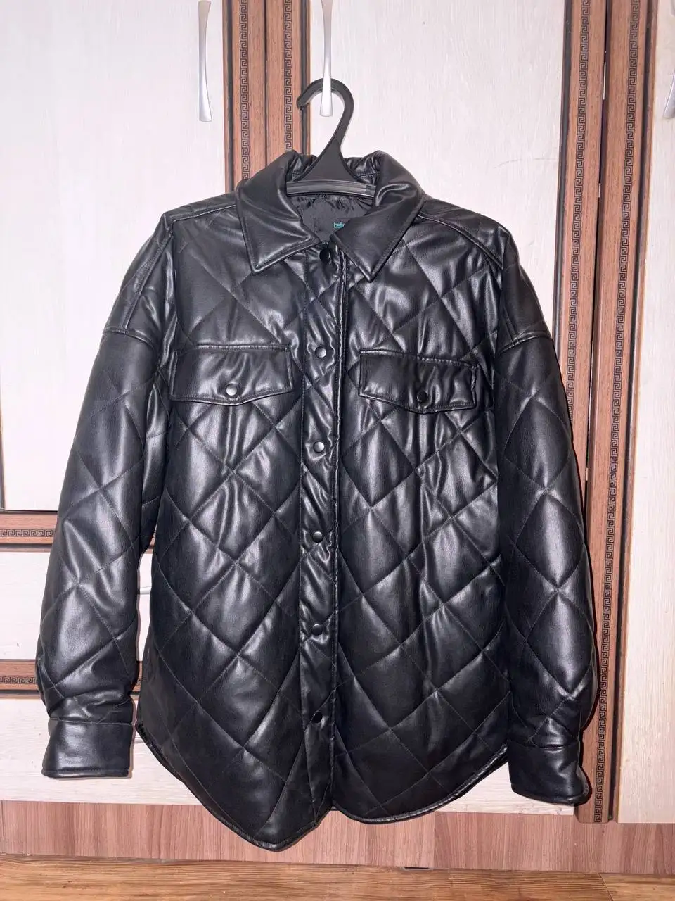 Продам куртку оверсайз размер С - Верхняя одежда (Одежда) в Минусинск