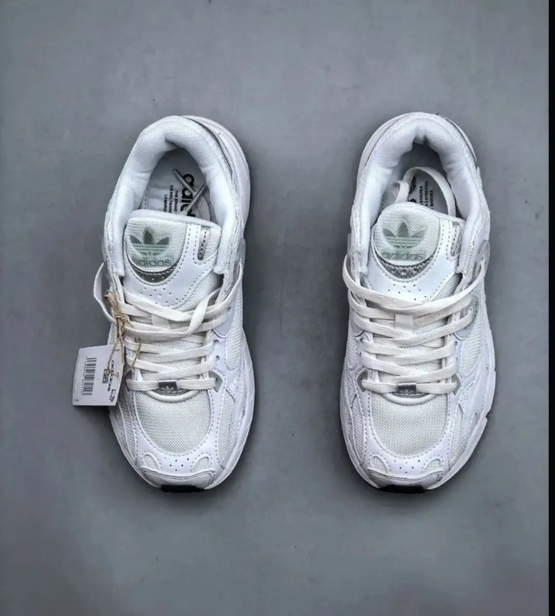 Кроссовки женские 36 размер в отличном состоянии - Обувь (Одежда) в Минусинск