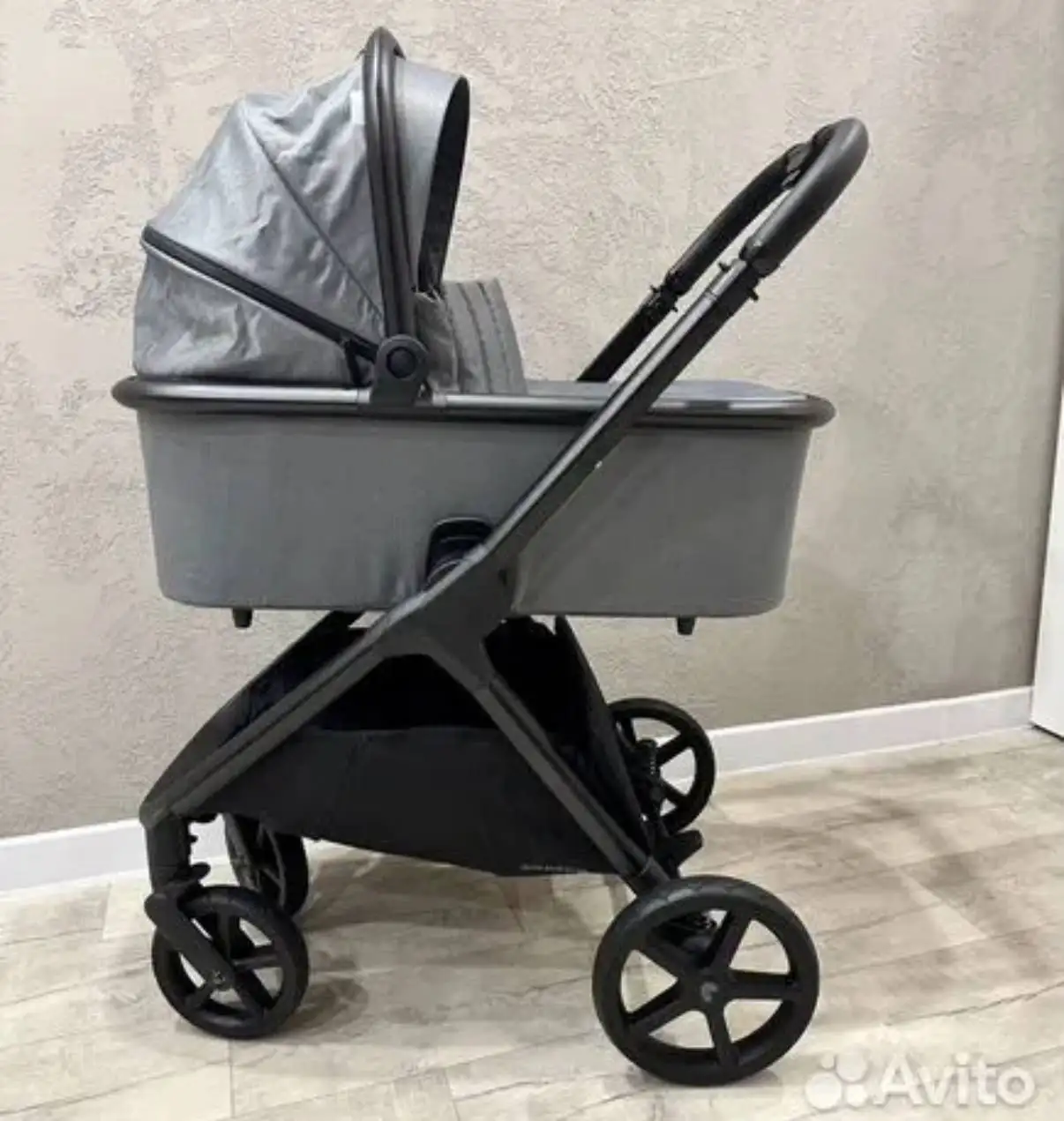 Коляска в идеальном состоянии с заводской упаковкой - Коляски (Товары для детей) в Минусинск