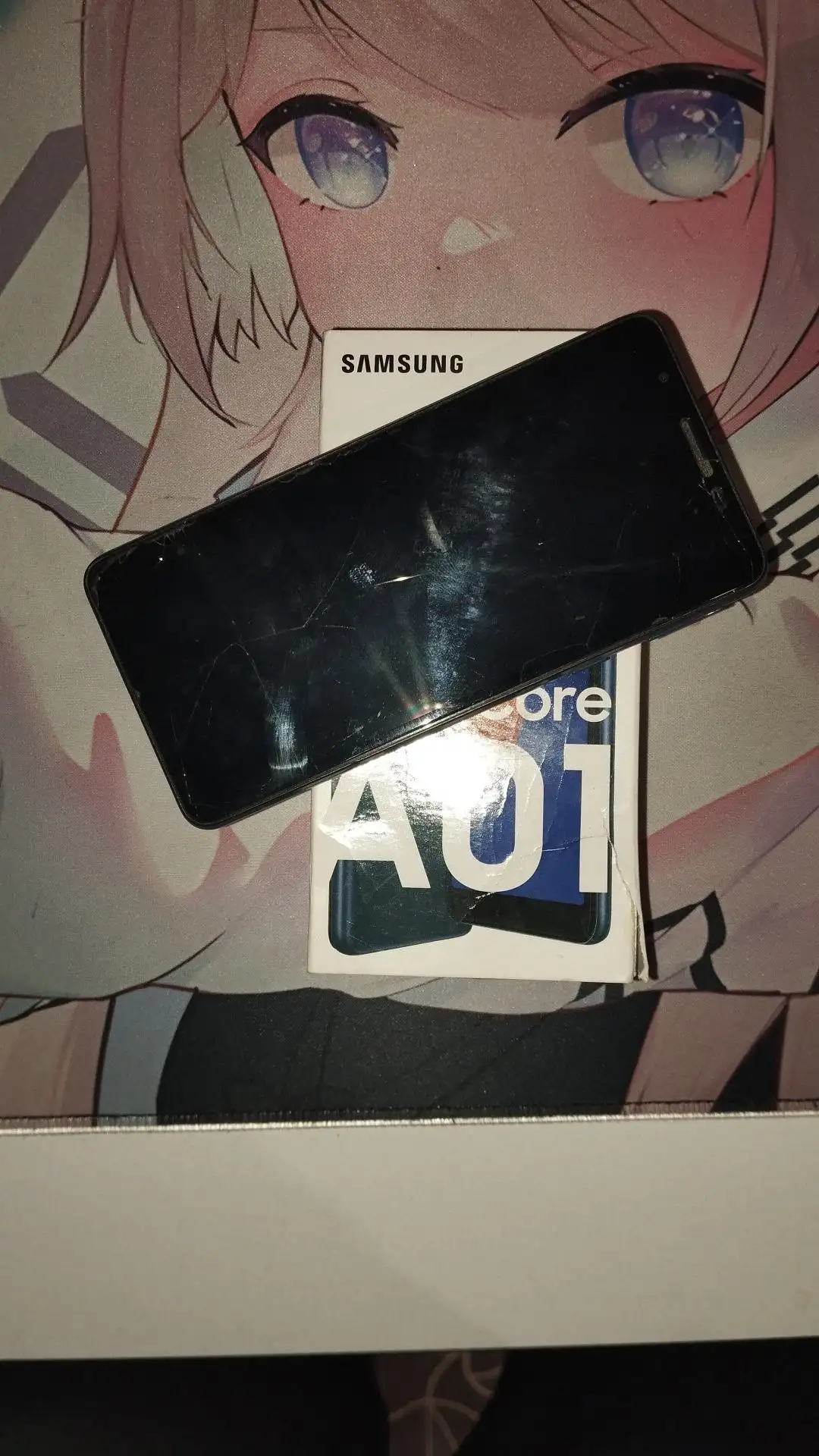 Продам разбитую защитку в идеальном состоянии - Барахолка в Минусинск