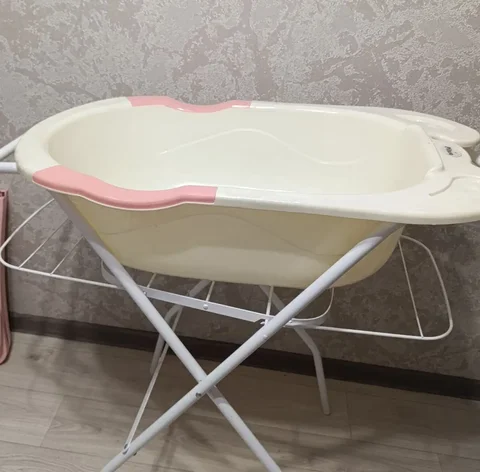 Ванночка для новорожденных с подставкой - Товары для детей в Абакан