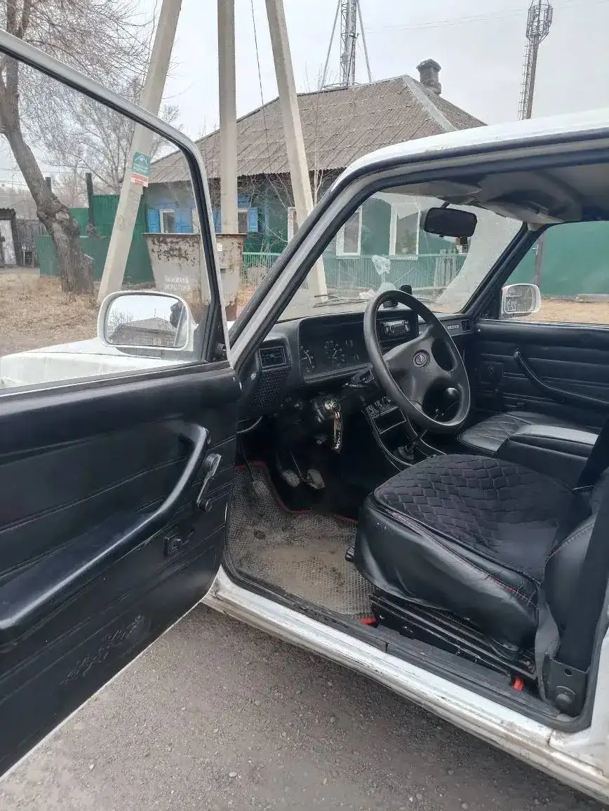 Продажа автомобиля на ходу с карбюраторным двигателем - Авто в Минусинск